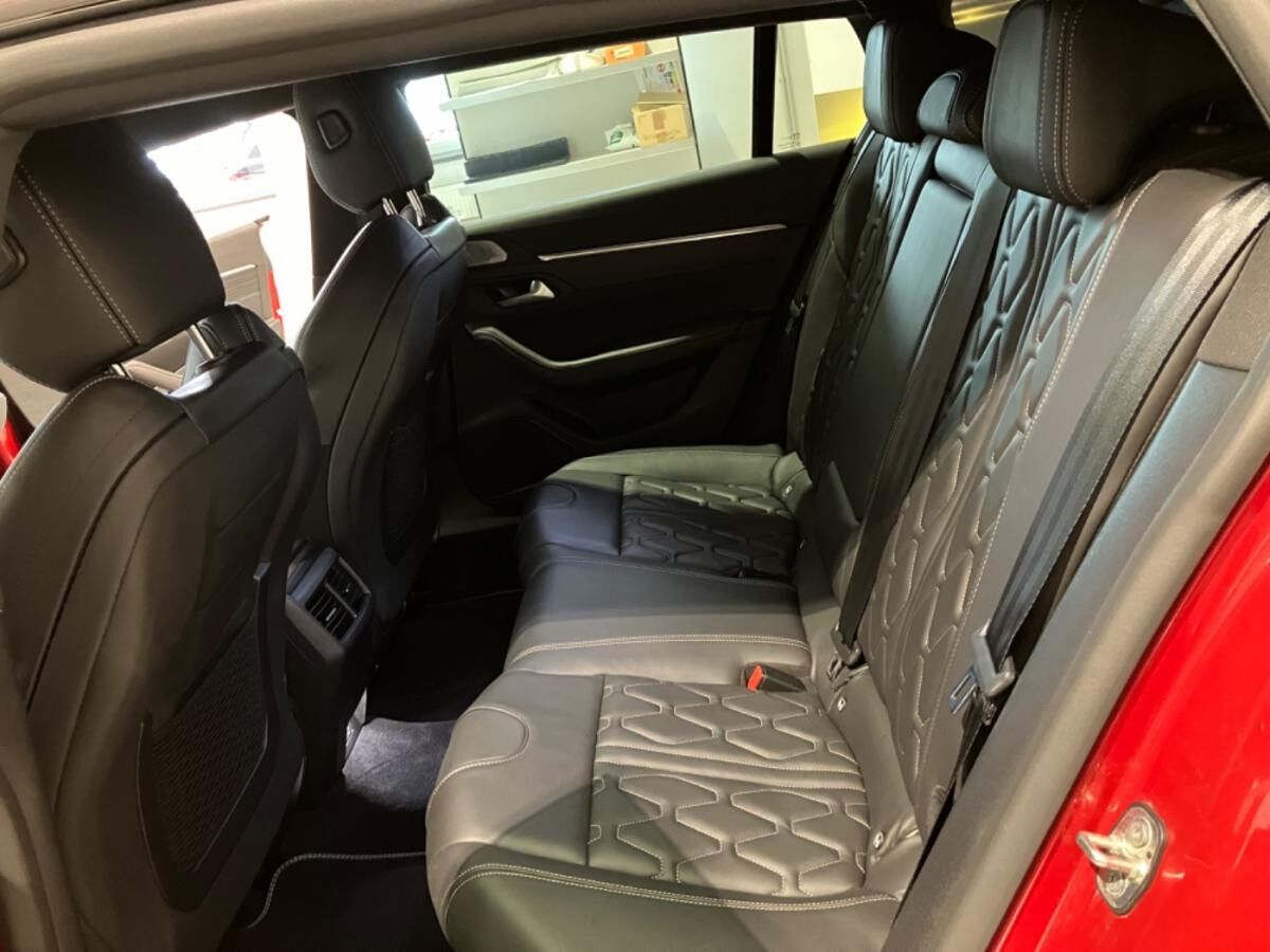 Peugeot 508 1.2PureTech Navi,Rückfahrkamera,WirelessCharg