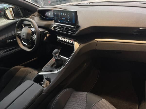 Peugeot 5008 1.2 PureTech 130 Allure Pack LED+Navi+SHZ