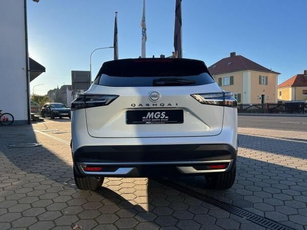 Nissan Qashqai 1.3 DIG-T DESIGN