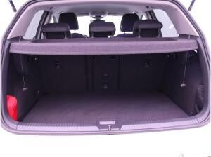 Volkswagen Golf VIII Life 1.5eTSI DSG / Navi, HuD, App, LED