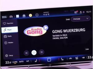 Volkswagen Golf VIII Life 1.5eTSI DSG / Navi, HuD, App, LED