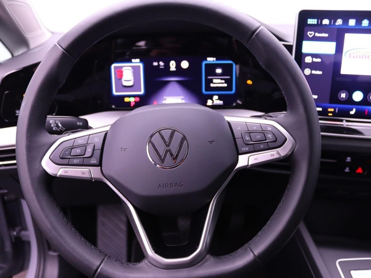 Volkswagen Golf VIII Life 1.5 eTSI DSG / App, ACC, LED, SHZ