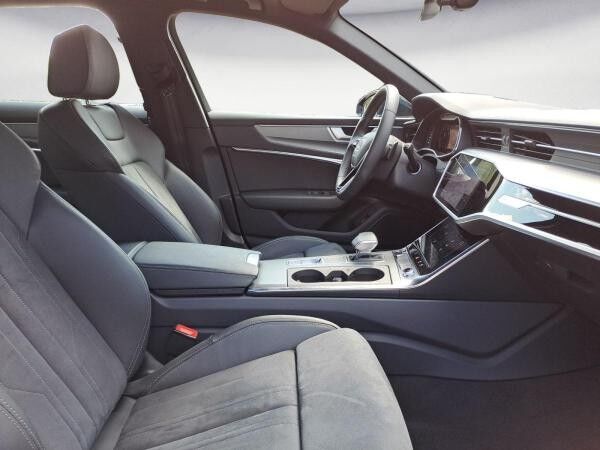 Audi A6 Avant 45 TFSI sport Matrix/Pano/ACC/Kamera/Assist/uvm.
