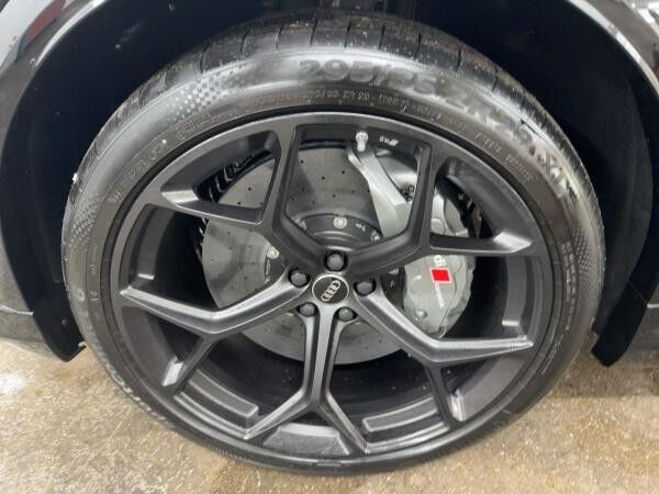 Audi RS Q8 SUV performance tiptronic AKTIONSPREIS
