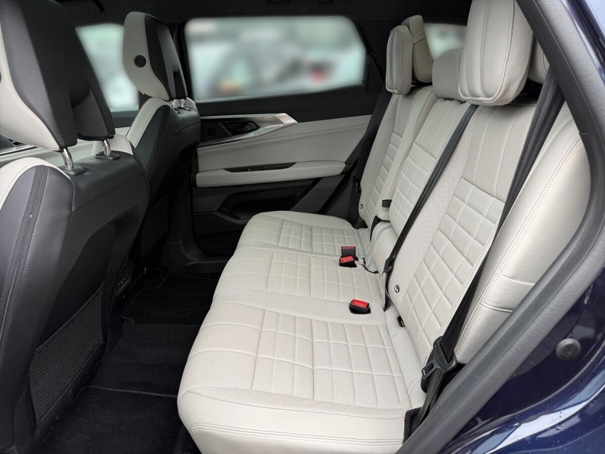 Renault Espace Iconic Full Hybrid 200 Renault Espace Iconic Full Hybrid 200