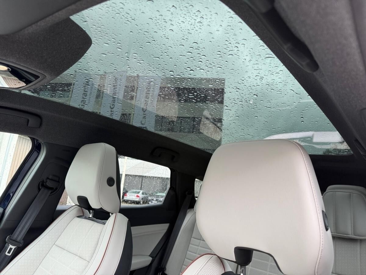 Renault Espace Iconic Full Hybrid 200 Renault Espace Iconic Full Hybrid 200