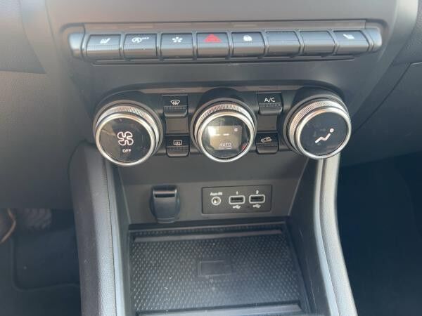 Renault Captur 1.3 TCE 140 Techno