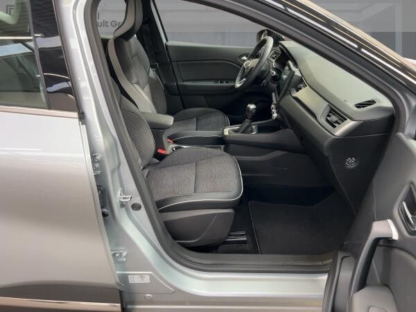 Renault Captur 2 INTENS TCE 130 UPE:25.500,- NAVI PTS