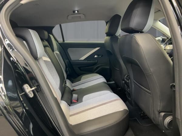 Opel Astra 1.2 TURBO 5-tg ELEGANCE KAMERA