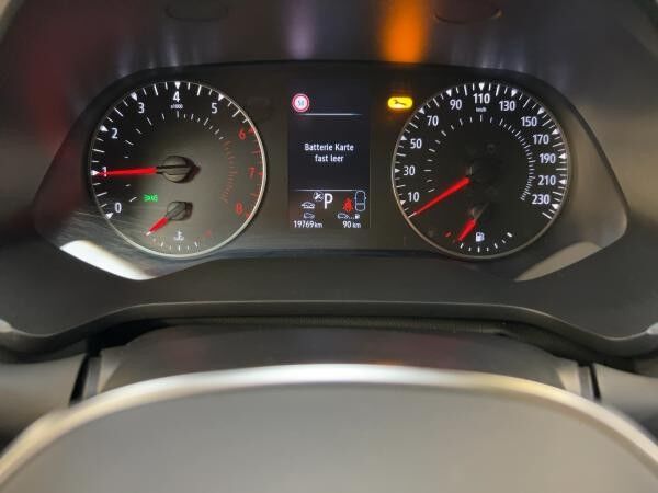 Renault Captur EVOLUTION TCe 140 EDC Mild-Hybrid