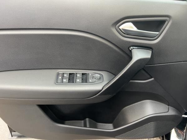 Renault Captur EVOLUTION TCe 140 EDC Mild-Hybrid