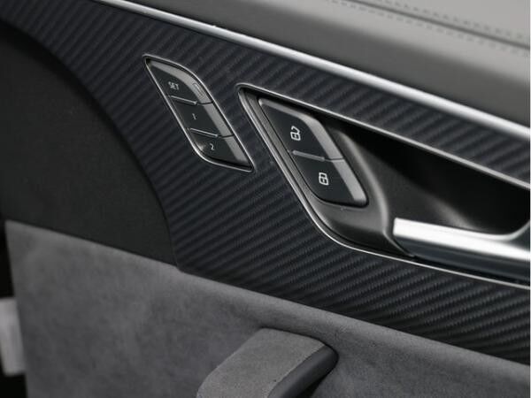 Audi RS Q8 SUV performance