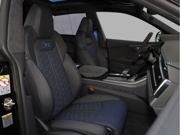 Audi RS Q8 SUV performance