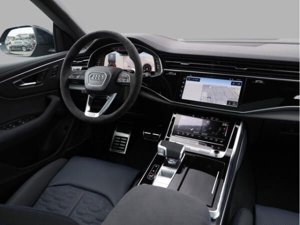 Audi RS Q8 SUV performance