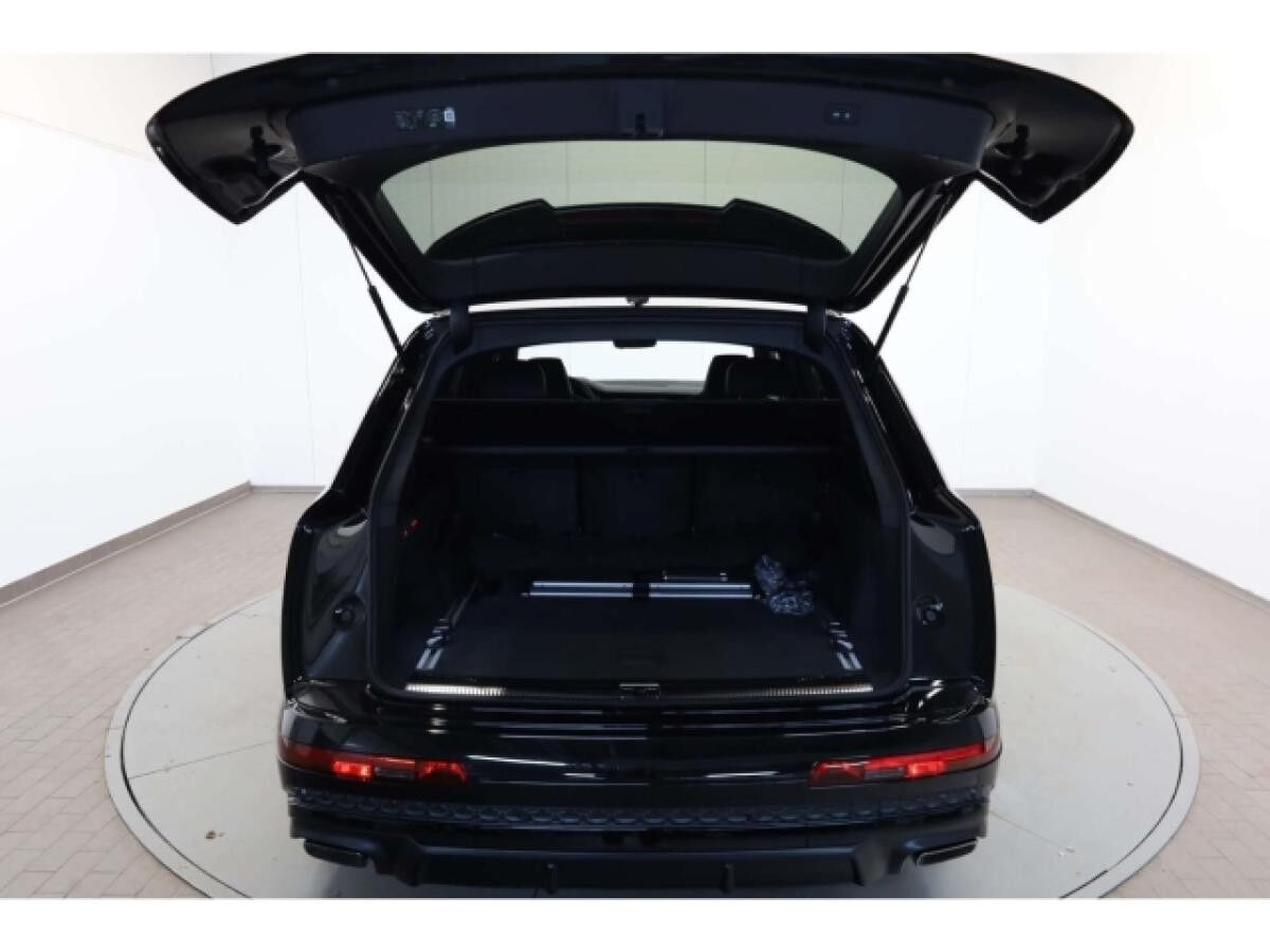 Audi Q7 TDI quattro S line business