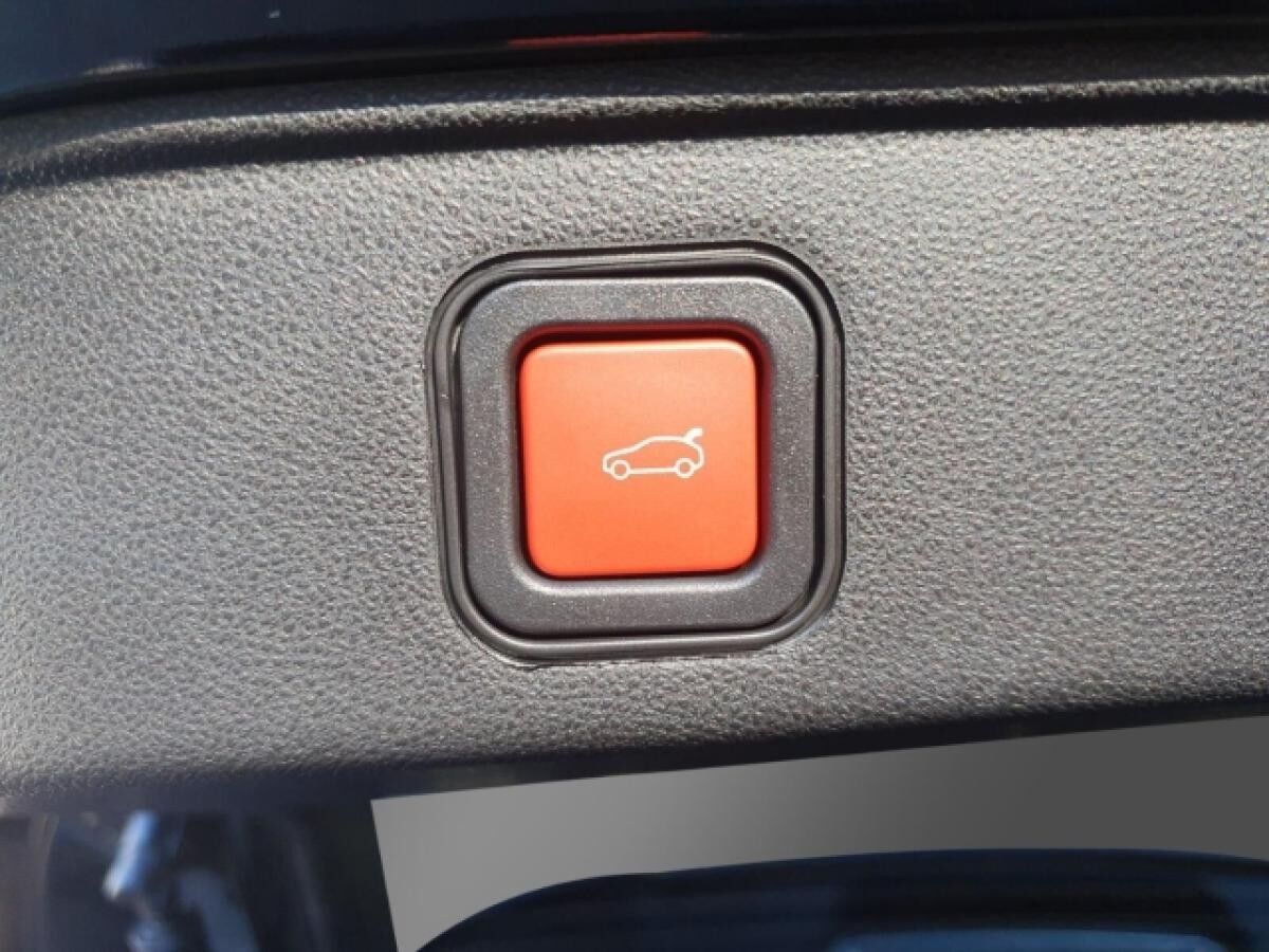 Alfa Romeo Junior Ibrida Q4 1,2 VGT 107kW - sofort verfügbar-