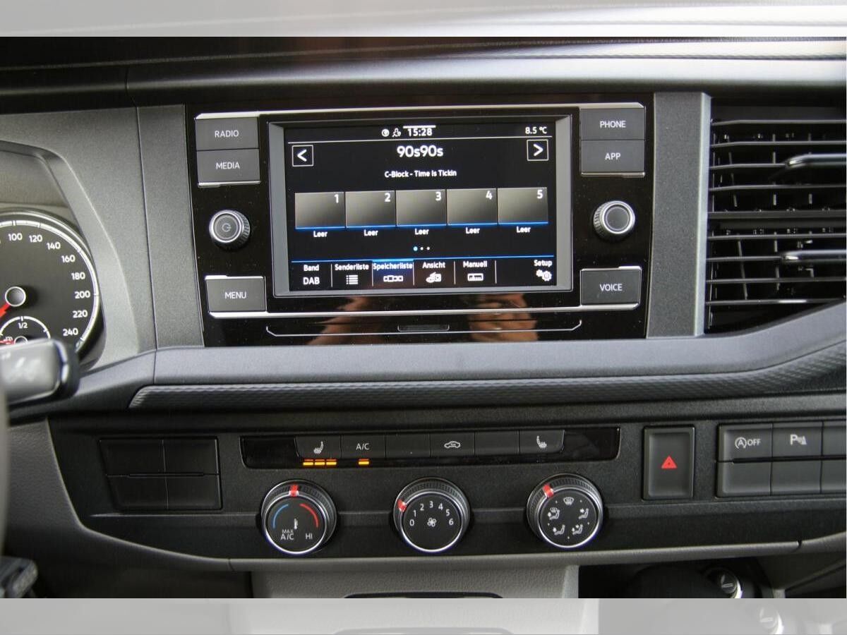 Volkswagen T6.1 Transporter Kasten AHK SITZHEIZUNG FLÜGELT.