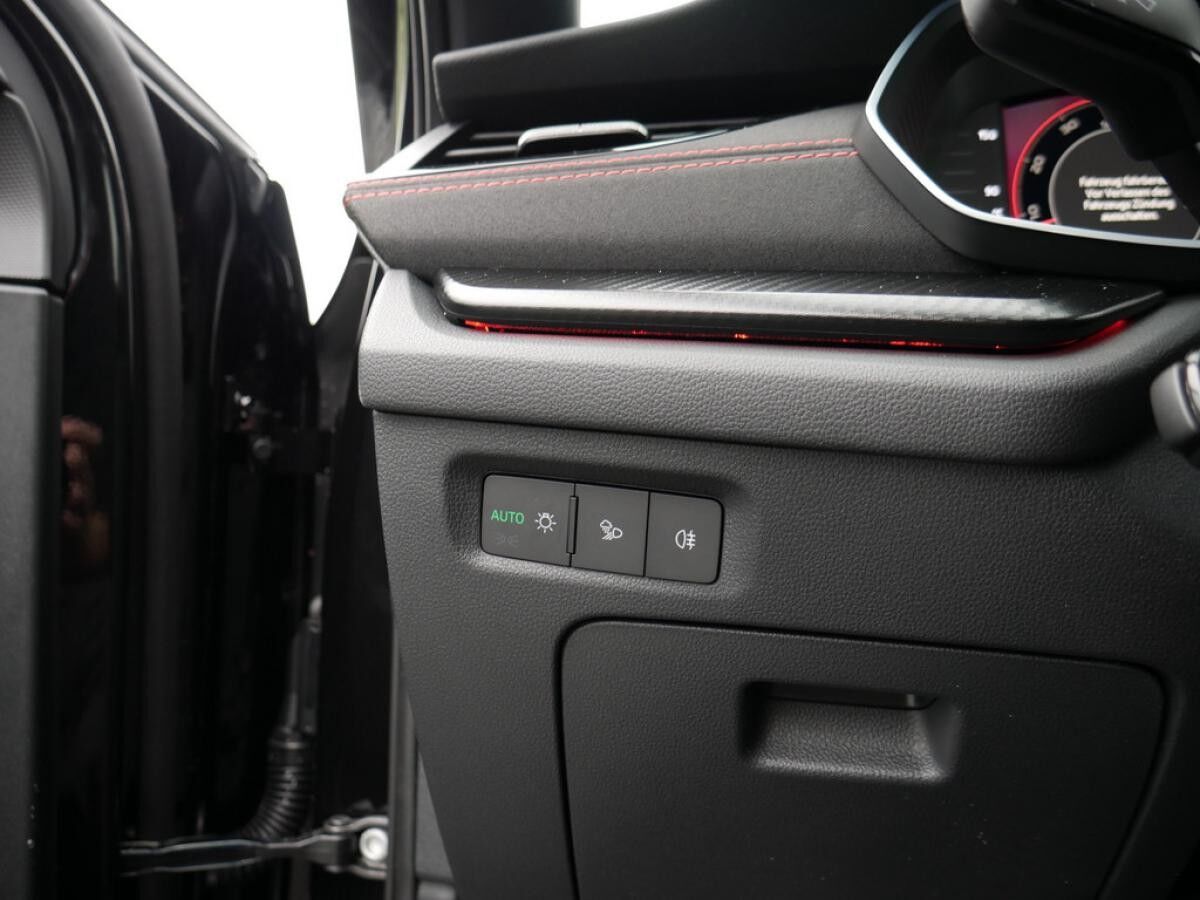 Skoda Octavia Combi 2.0 TSI RS ACC NAVI KAMERA MATRIX-LED *892*