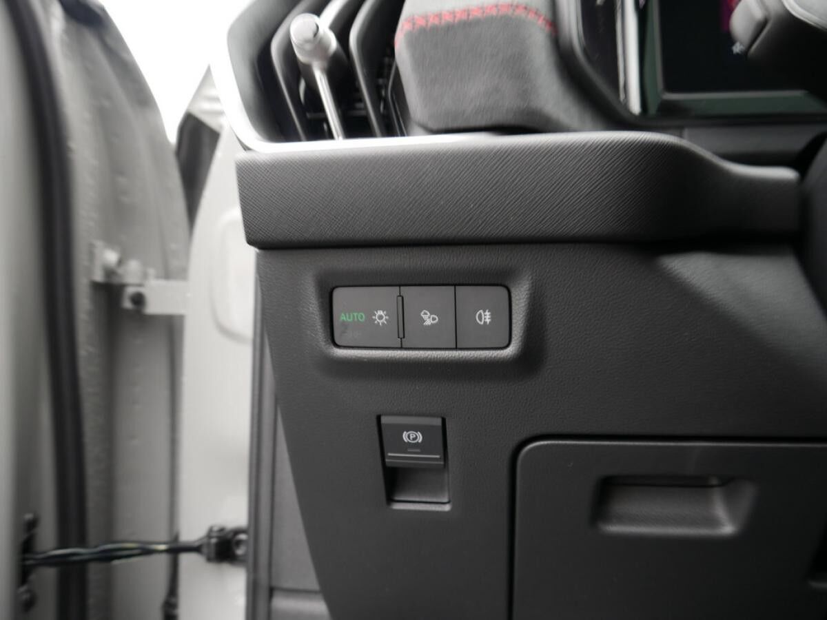 Skoda Kodiaq RS 2.0 TSI 4x4 - KEYLESS NAVI PANO 7-SITZER *SN895*