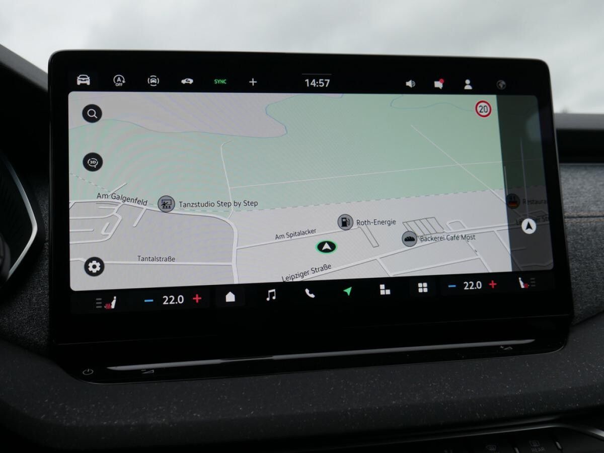 Skoda Octavia Combi 2.0 TDI DSG PDC ACC KEYLESS AHK LED *869*