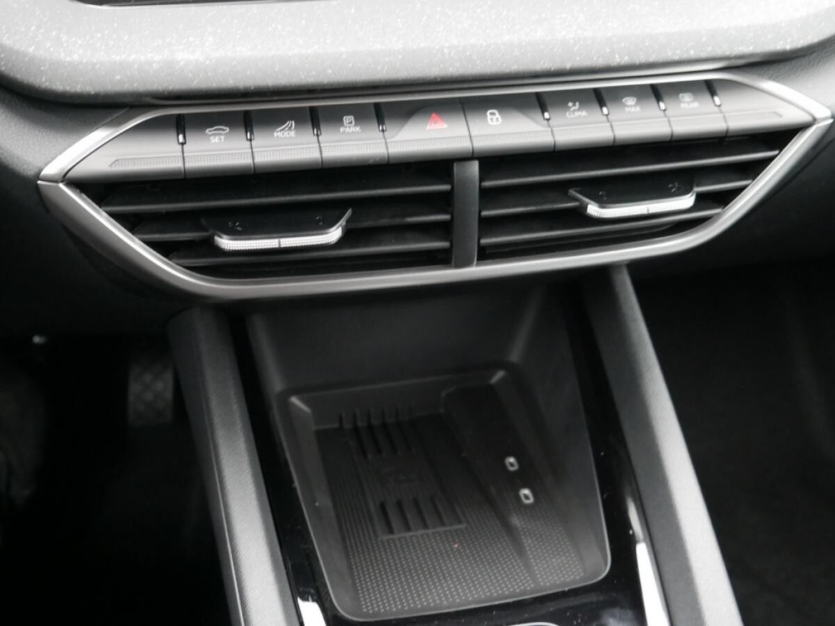 Skoda Octavia Combi 2.0 TDI DSG PDC ACC KEYLESS AHK LED *869*