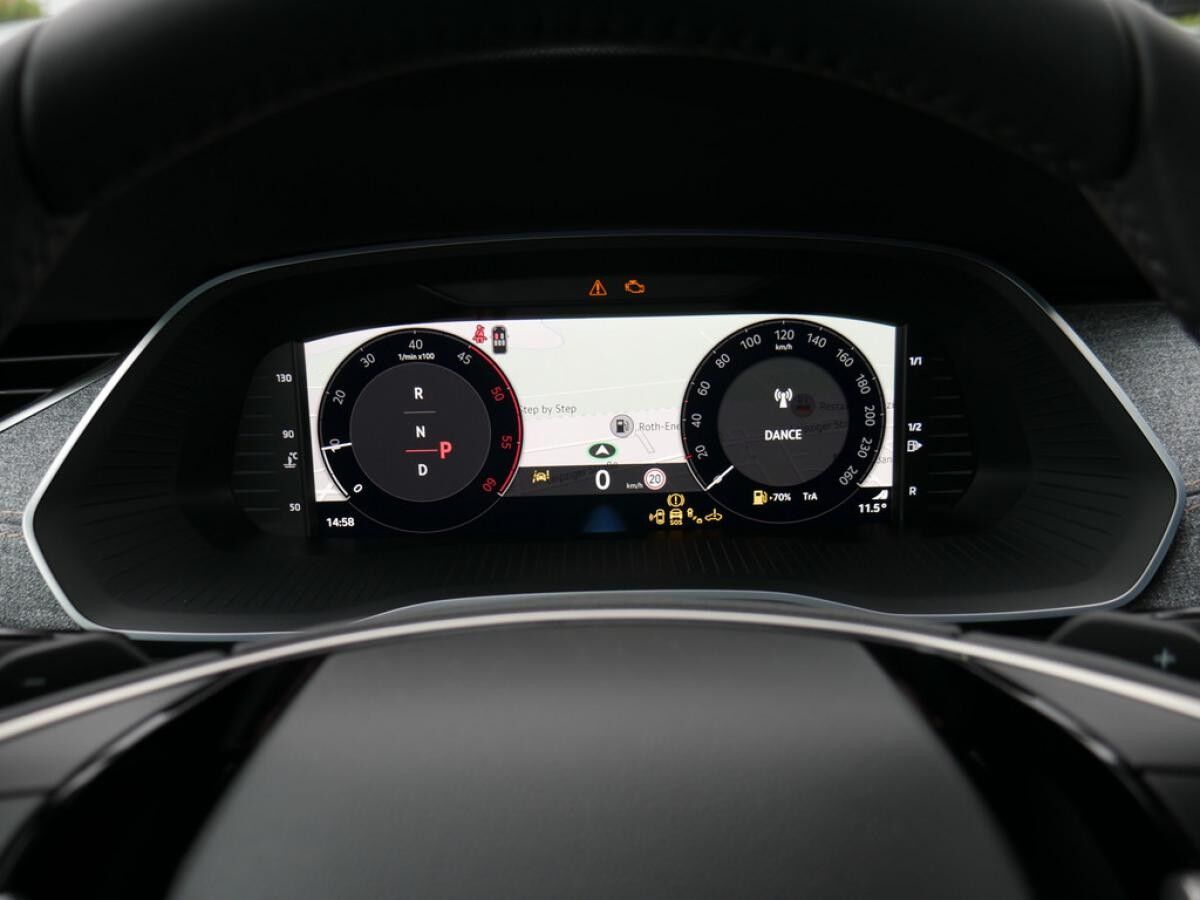 Skoda Octavia Combi 2.0 TDI DSG PDC ACC KEYLESS AHK LED *869*