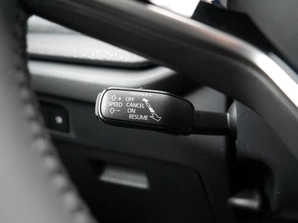 Skoda Octavia Combi 2.0 TDI Tour SHZ NAVI AHK ACC LED *872*