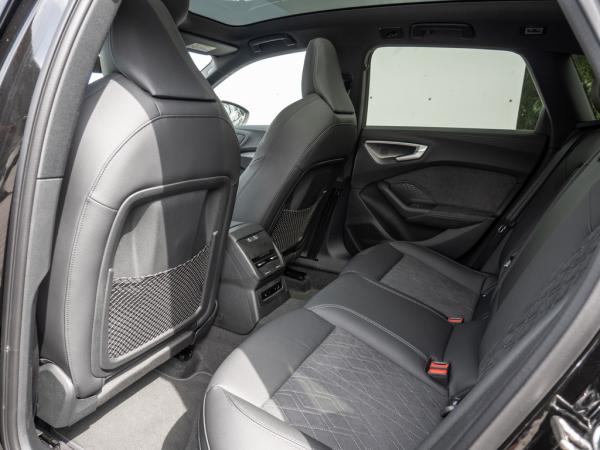 Audi A5 Avant e-hybrid quattro