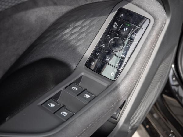 Audi A5 Avant e-hybrid quattro