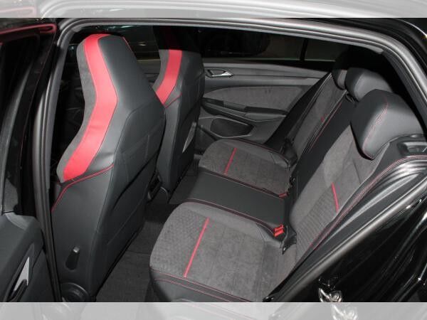 Volkswagen Golf 8 GTI Clubsport Black-Style