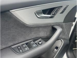 Audi Q7 SUV S line business TDI qua. Pano AHK HUD B&O