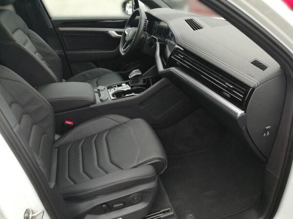 Volkswagen Touareg 3.0 TDI 4M DSG/Pano, Luftf.,AHK,Leder;IQ