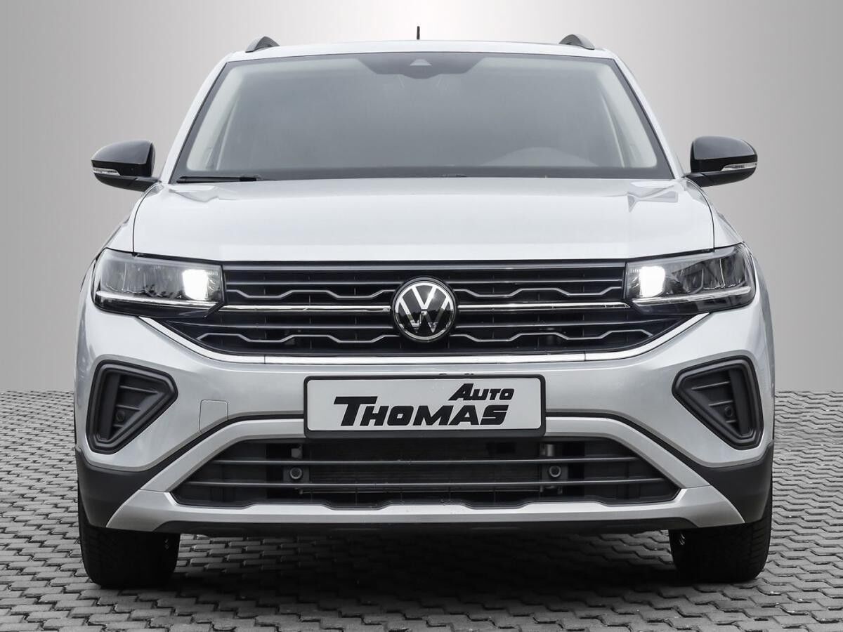 Volkswagen T-Cross 1.0 TSI AHK Ganzjahresreifen