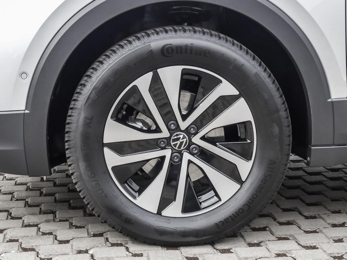 Volkswagen T-Cross 1.0 TSI AHK Ganzjahresreifen