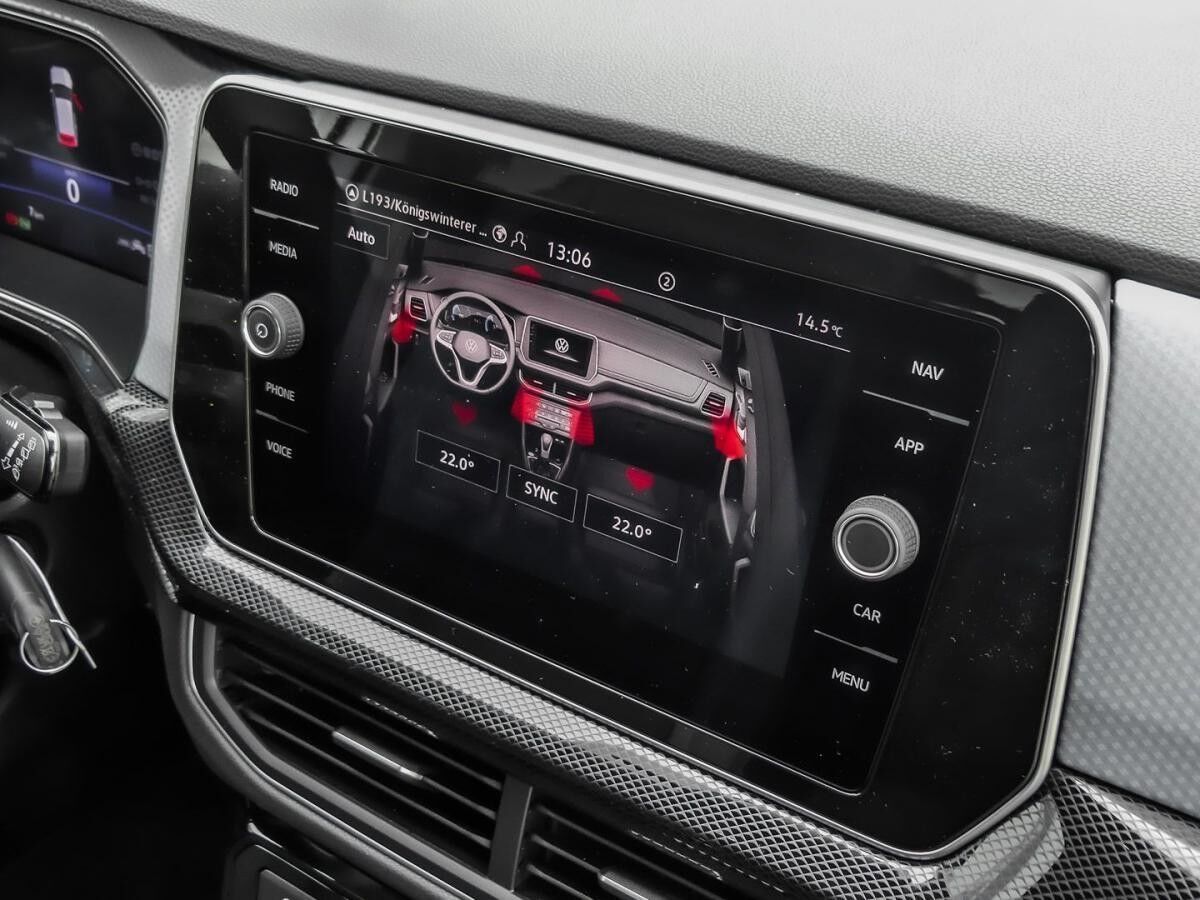 Volkswagen T-Cross 1.0 TSI AHK Ganzjahresreifen