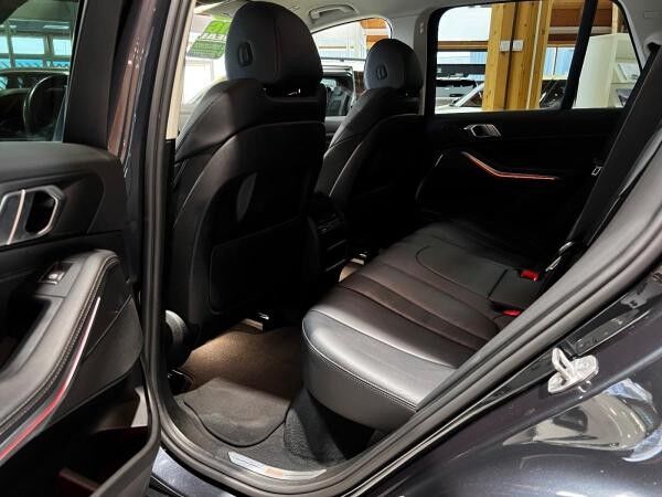 BMW X5 xDrive 45 AHK Laser Navi