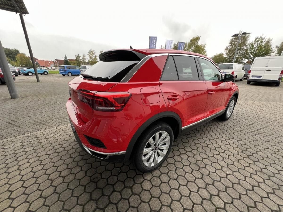 Volkswagen T-Roc 1.5 TSI Sport ACC+RFK+PDC+SHZ+LED+MFL Volkswagen T-Roc 1.5 TSI Sport ACC+RFK+PDC+SHZ+LED+MFL