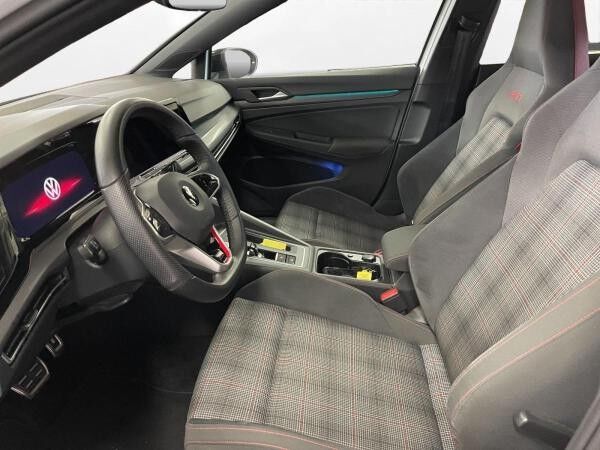 Volkswagen Golf VIII GTI LED LM 18" Navi PDC+RFK ACC App-Connect