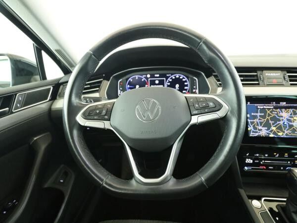 Volkswagen Passat Variant 2.0 TDI Business *AHK*StandH*LED*SHZ*RFK*