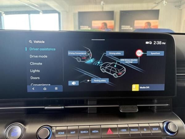 Hyundai Kona Elektro TREND 218 PS! 65,4kWh + EL. SITZVERSTELLUNG + EL. HECKKLAPPE!