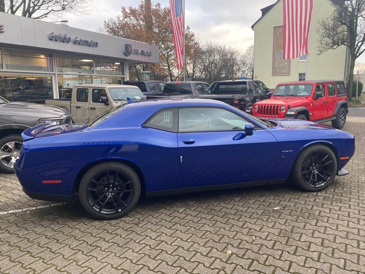 Dodge Challenger 5.7 V8 HEMI R/T  SONDERAKTION