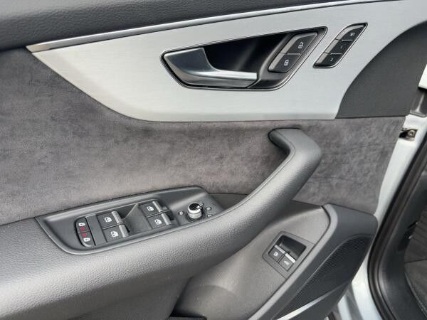 Audi Q7 S line 55 TFSI e B&O * Luftfahrwerk * Matrix LED * Ambiente-Licht