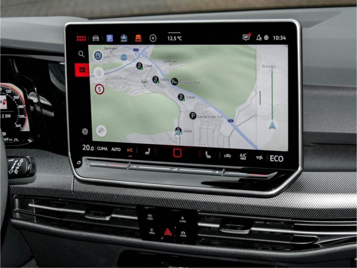 Volkswagen Golf VIII GTE FACELIFT Hybrid DSG ACC DCC AHK BLACK STYLE HEAD UP