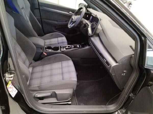 Volkswagen Golf VIII GTE FACELIFT Hybrid DSG ACC DCC AHK BLACK STYLE HEAD UP