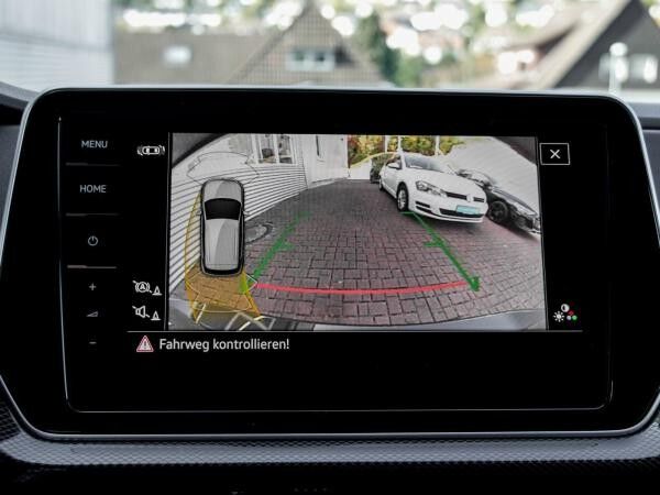 Volkswagen T-Cross R-Line 1.5 TSI DSG ACC AHK LED NAVI RÜCKKAMERA DAB