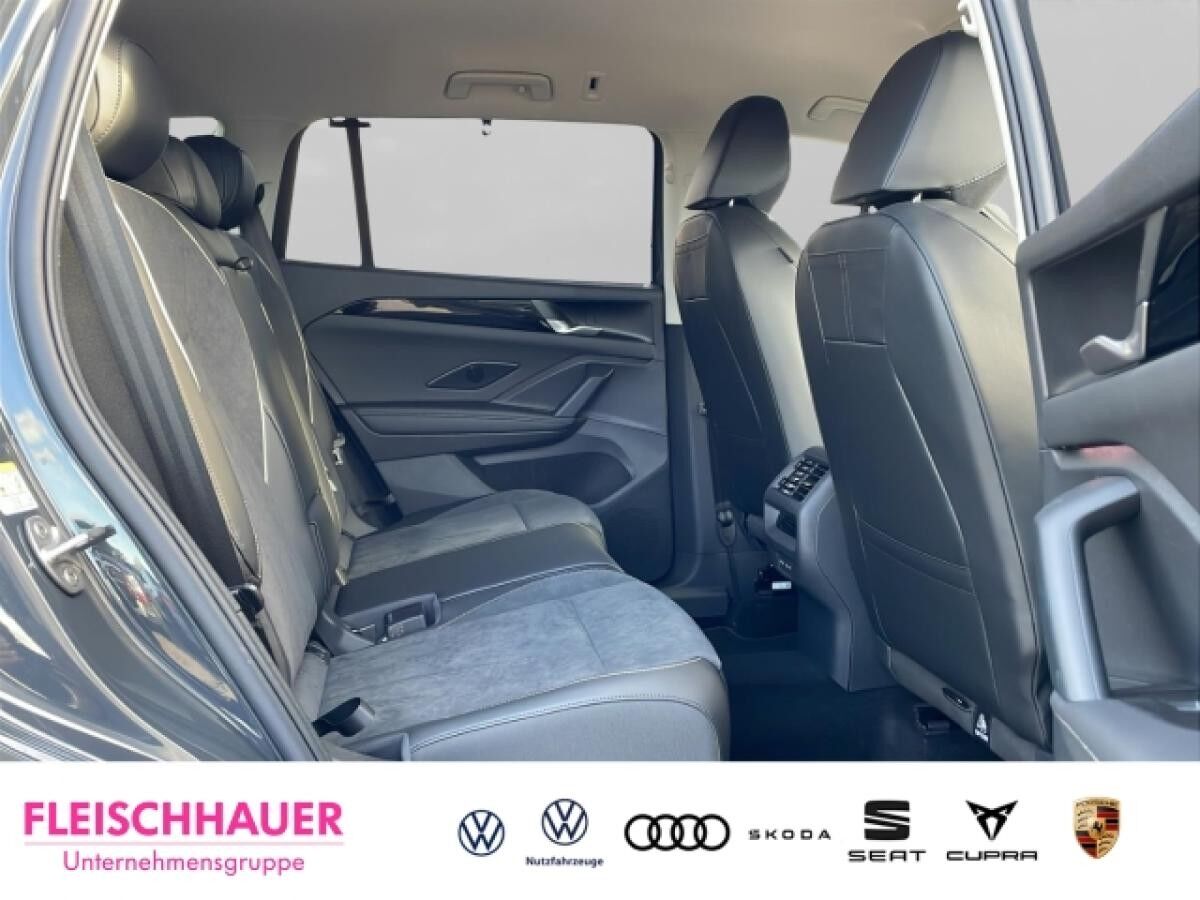 Volkswagen Tayron 1.5 TSI eHybrid Elegance AHK IQ.DRIVE 360°