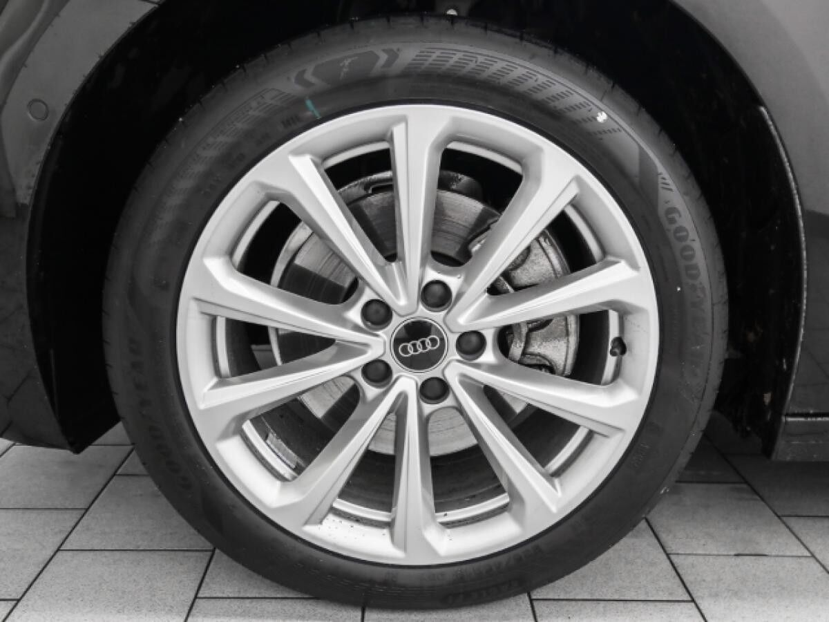 Audi A5 Avant TFSI quattro AHK ACC Navi CarPlay