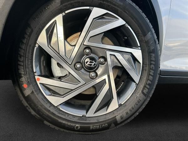 Hyundai Bayon Trend 1,0 Ltr. 74 KW/100 PS Schaltwagen, Vorführwagen, sofort verfügbar