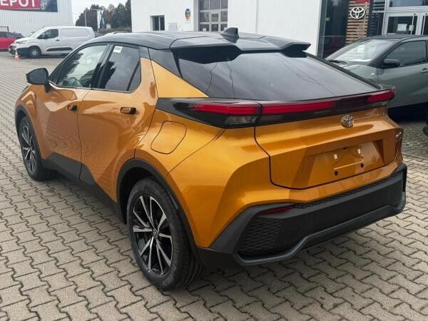 Toyota C-HR 2.0-l-VVT-i Plug-in Hybrid Teamplayer