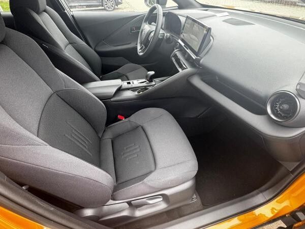 Toyota C-HR 2.0-l-VVT-i Plug-in Hybrid Teamplayer